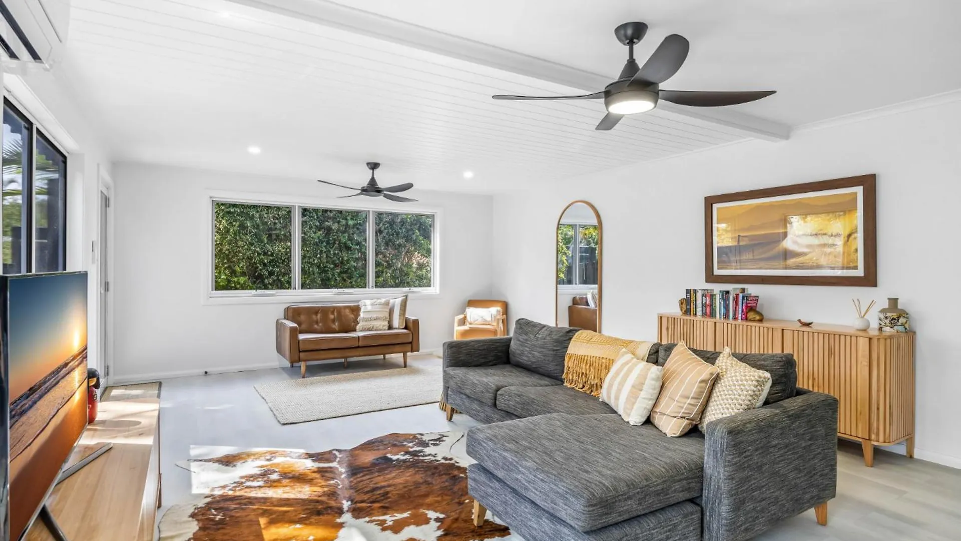 Trendy 2-Bed Home With Outdoor Entertainment Yaroomba